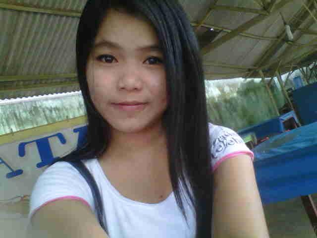 Aq,'aq yg ap Ad nya,!? Tlus ngelakuin ap Pn tnpah bls budi,ikhlas.!!!Tpi aq gc suka lw mslah ap pn d'ungkit lg,! Krna msallu gc hrus d'ungkit2 ,Yg ad cm msa dpn