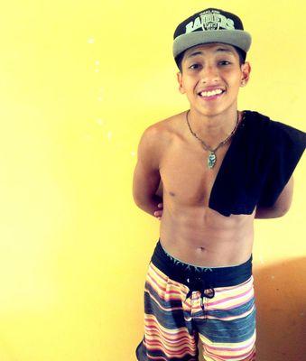 Amaras a quien no te ama por aver amado a quien te amo.