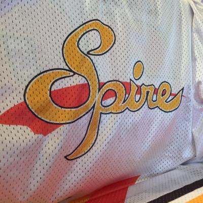【10月～4月】水･金20:30～22:00氷上練習【5月～9月】水･金19:30～21:00陸上トレーニング 部員大募集中です！！！※新歓用のアカウント@icehockey2020は使えなくなったのでこちらにご連絡お願いします( . .)