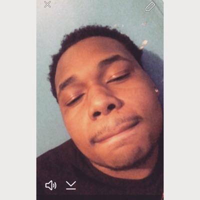 Follow me on Instagram @Datofromdaboard i just want the money yall can keep them bitches
19| Employed