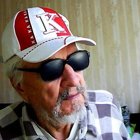 Живу долго,интересуюсь всем,альтруист.Родился в Украине,28лет прожил в Москве,вернулся на родину,а здесь ПАН Тягныбок и нацистка Фарион объявили войну русскому