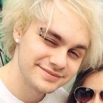 1658smgc's profile picture. free follow, pls follow @FINEARTMGC ily