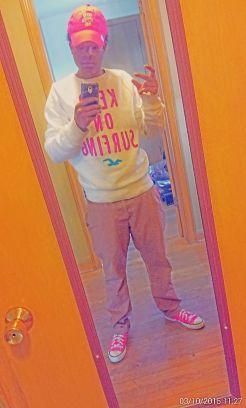 17 Yr old rapper/songwriter willing to work with one other person Dream chaser train of thought 
Never stop chasing my dream until i wake up living it