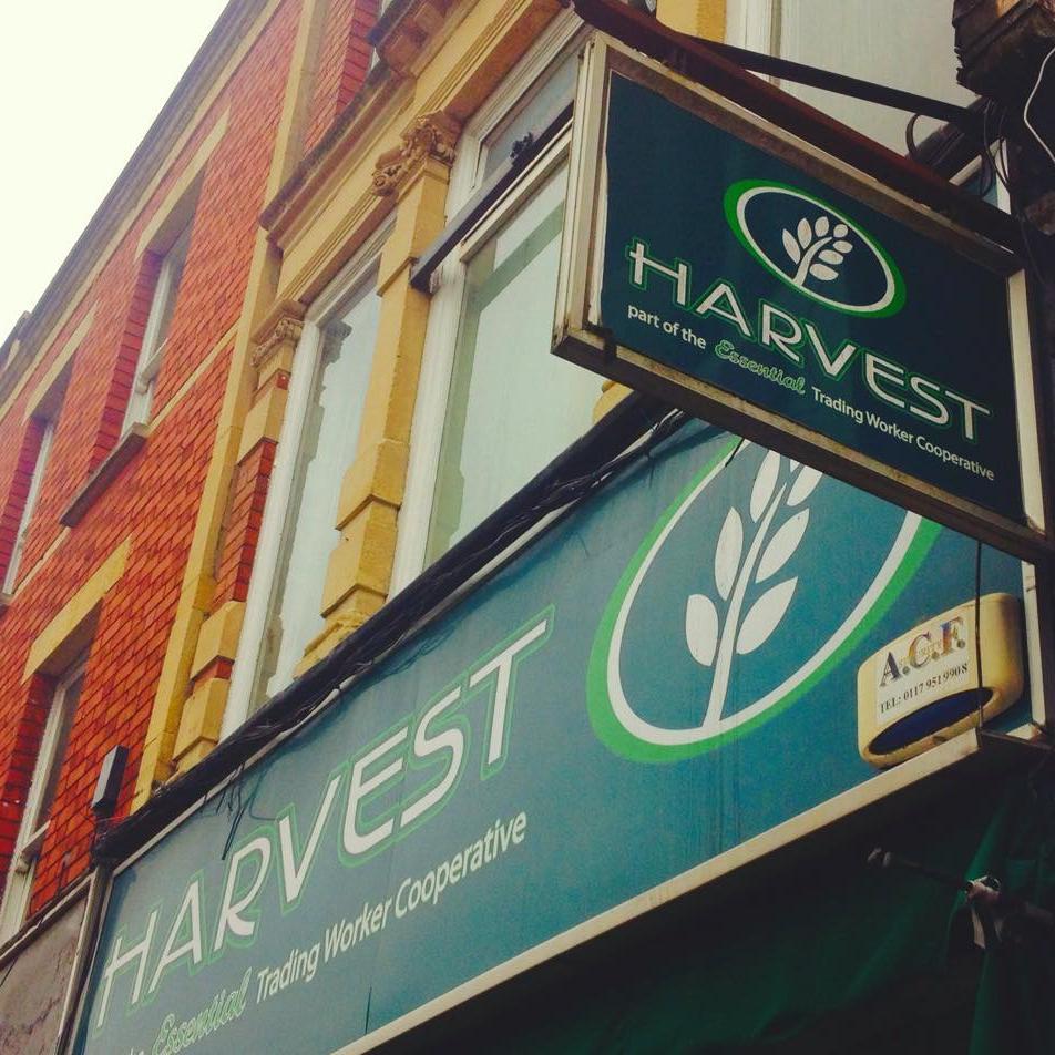 Lovely local health & organic food store co-operative, part of Essential trading - Raw foods, fresh organic fruit & veg, delicious deli treats & lots more.