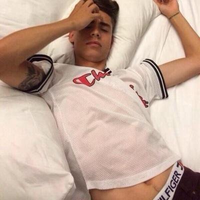 ⠀⠀⠀⠀⠀⠀⠀⠀tu seras qu'une⠀⠀⠀⠀ ⠀⠀⠀⠀meuf de plus dans mon lit