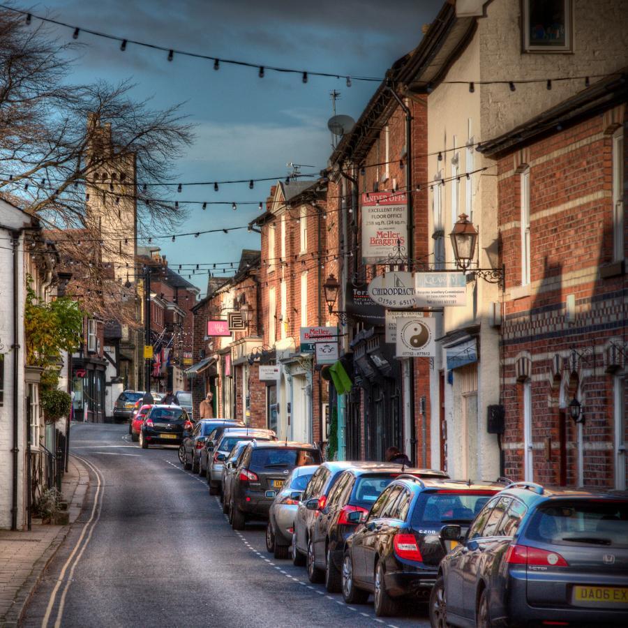 examples of good, bad and ugly parking in Knutsford. Please tweet your photos of interesting parking in the Knutsford area.