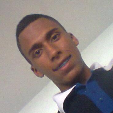 Quem imita se limita.