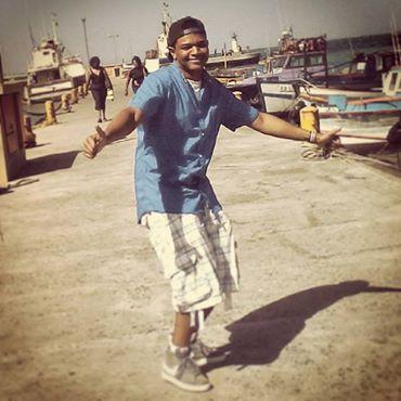 I'm just myself and I enjoy life to the fullest and don't let people tell me what to do but I'm very friendly and caring.....I follow back