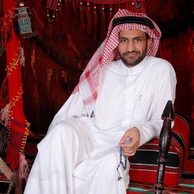 كاتب وباحث عراقي... مهتم باللغة والفكر وقضايا الشباب