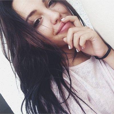 les autres m'appellent leticia mais toi tpeux m'appeler ce soir ;p