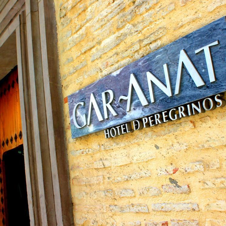 Gar Anat Hotel Boutique, hotel boutique con encanto del S.XVII lleno de calma y paz en el centro de Granada. Hotel Ciudad 3 Estrellas. R.E.A.T. H/GR/01364