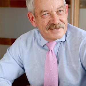 Retired Company and commercial lawyer with Shoosmiths and Excello Law. Now concentrating on golf, wining & dining and gardening