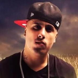 Frases De Nicky Jam On Twitter Aunque Tu Tengas Novio Mamá Peldoname Yo No Te Olvido Buscando El Momento Y El Lugar Donde Escaparnos Para Estal Contigo