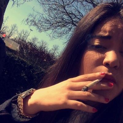 HelenaJgl's profile picture. snapchat: helejgl
Instagram: _helena_jaglin
Facebook: Helena Jgl