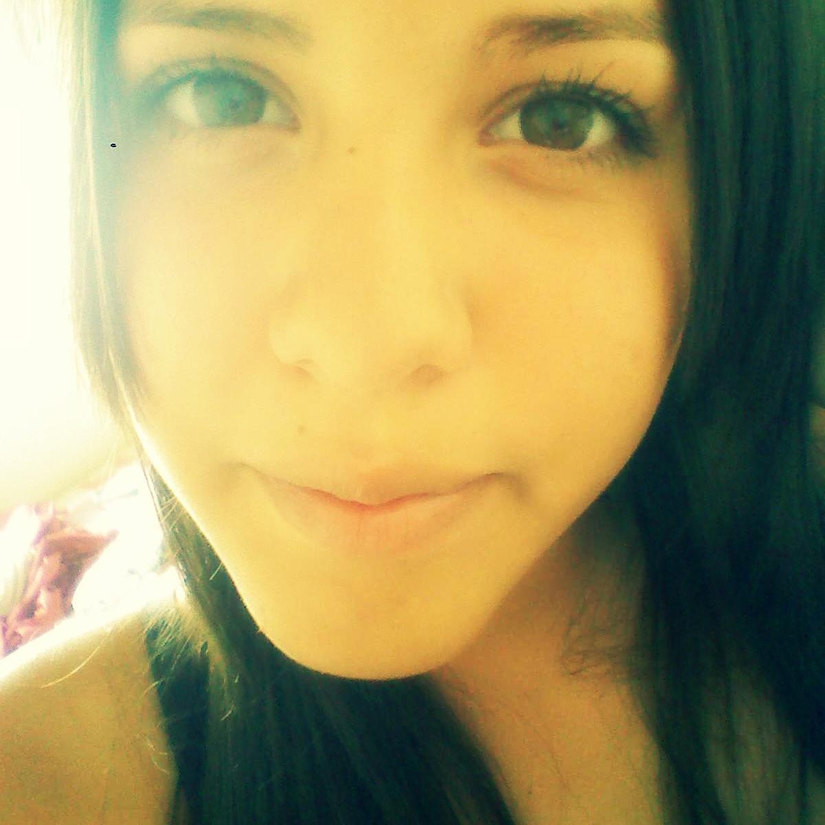 Holis Amooo a One Direction Son mis idolos3 me considero directioner girl y niall es mi debilidad LOAMOOOO33