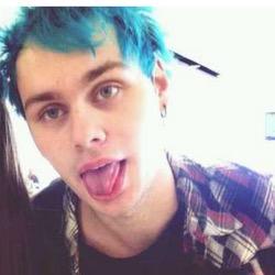 xxmgc4everxx's profile picture. HEY PLEASE RT FIRST TWEET BECAUSE I JUST GAVE YOU A FREE FOLLOW ;) @cliffordsgreen