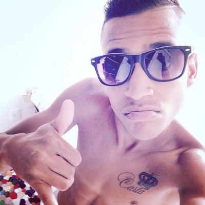 Ser feliz sem motivo é a mais autêntica forma de felicidade.