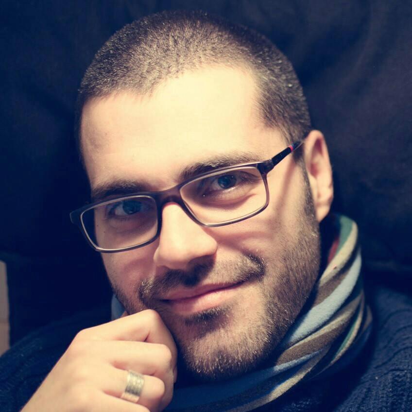 Scrittore emergente, nel 2015 pubblica il suo primo romanzo Il segreto di Micol.