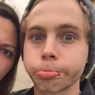 pls follow @suppluke thanks (ﾉ´ヮ´)ﾉ*:･ﾟ✧