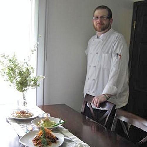 I am a tradionally trained Acadian-French Chef from Louisiana. I now live in Mississippi and have a cult following. Follow your noses to my delicasices...