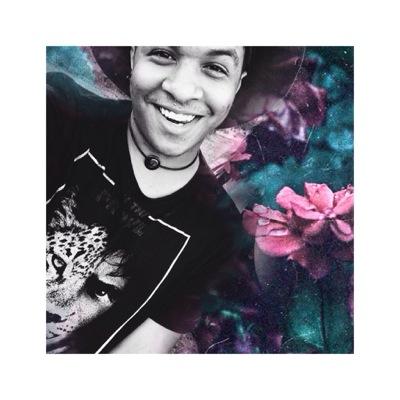 clintonfebruary's profile picture. My life is sweet like cinnamon. Like a fucking dream I'm living in. Pick me up and take me like a vitamin.