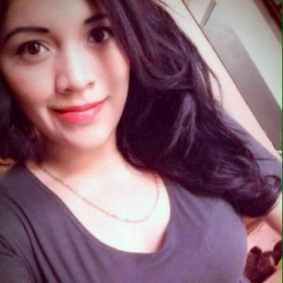 rebecapreyes's profile picture. 