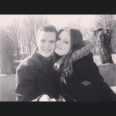Liefje ik hou heel erg veel van je en je bent in een korte tijd echt belangrijk en special voor me geworden en wil je nooit meer kwijt :$ xxx je mannetje