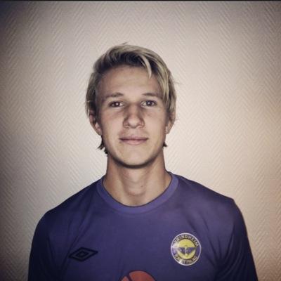 inge19davik's profile picture. Fotballspiller på Strindheim. Lite utenomsportlig her. Generelt egentlig ganske lite.