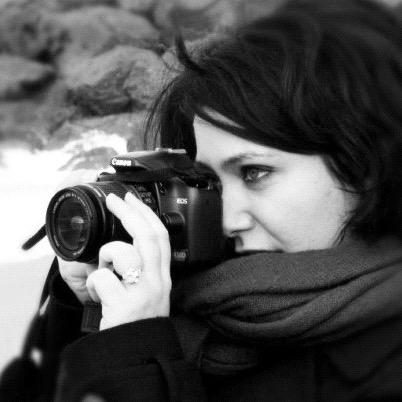 Ex Parisienne ayant vécu en Grèce et installée au Pays basque... 
Photographe Lifestyle sur la Cote Basque (portraits, familles, evenements, mode...)