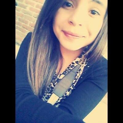 esa chica es hermosa aparte de la otra q me gusta y las amo a las dos y soy guapa y apuesto