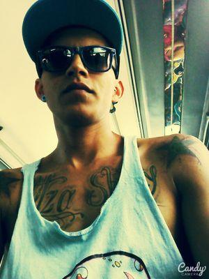 mc tayson integrante de la agrupacion K2ht estudiante de psicologia hip hop colombia