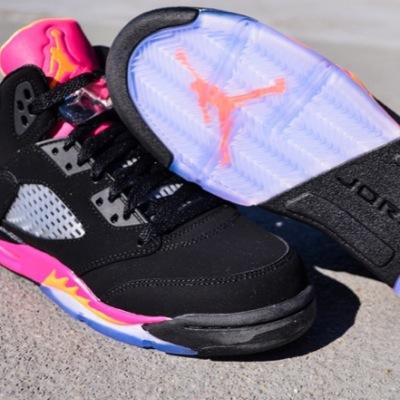 IcedSoles's profile picture. Whats up want cheap icy soles hmu i can sell you some cheap sole bright, or ill do it for you for a small fee