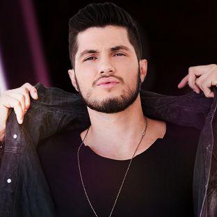 Somos fãs apaixonadas no cantor #MatheusCosta . Amamos nosso divo @MCostaOficial ❤