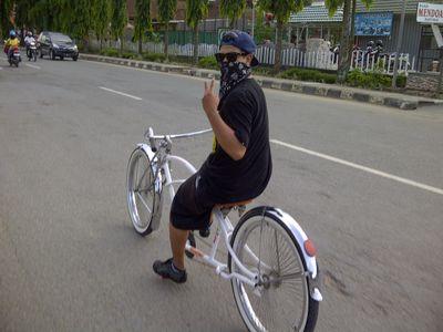 Suporter Garis Depan I Republic Orange Pusamania I Born To Milanista I Punkrock I NOFX I Lowrider I Fatmike I Danau Stasion I Endorse of Ami awad I Madlori