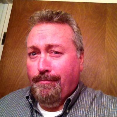 Mr. Lee is Liberty Ohio's newest citizen, from the SF Bay Area, seeker of truth and wisdom...alleged ladies man and dog person... he is also cool for Cats...