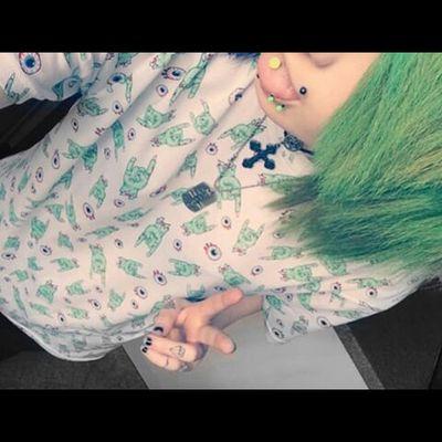 |Owen Addams |17|Pansexual| I cant be happy anymore