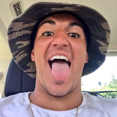 sorrisodosurf's profile picture. 