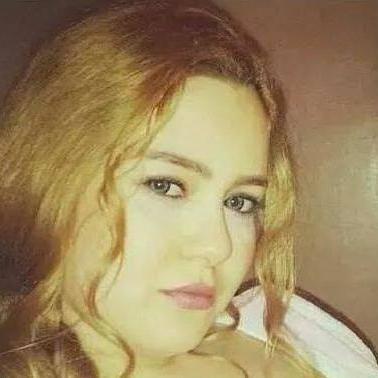 فنانه مصريه مش مشهوره