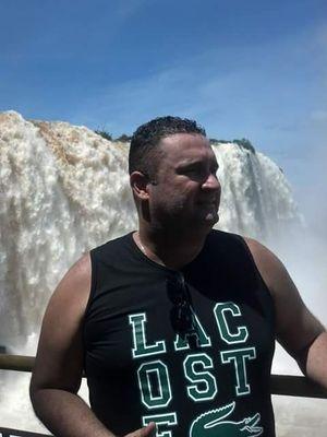 Sou amigo dos Meus Amigo e indiferente aos inimigos.
Um forte abraço a todos.