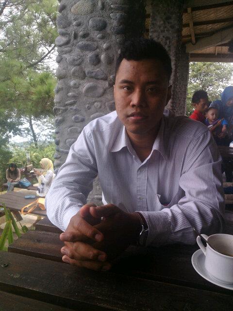 karuniasah's profile picture. universitas negeri semarang l politik 2010 l 3175664f