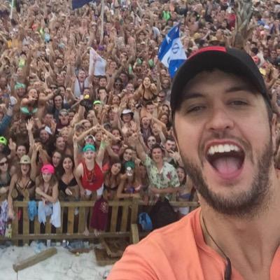 ShakeItForLB's profile picture. A Canadian girl who loves @LukeBryanOnline. Met him 5/3/15 @MichaelAMonaco followed me 05/04/13 #TeamLuke #Nuthouse. Want a follow? Just ask!