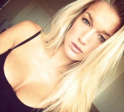 EmmaRaayee's profile picture. take things slow and watch it grow