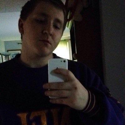 heybobert's profile picture. always on twitter but never tweet....