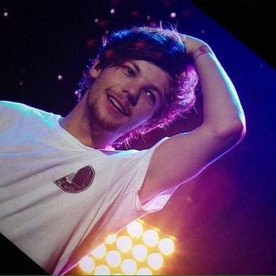 hi! @louvelylove just gave you a free follow! follow her and have a nice day u lil dolphino!