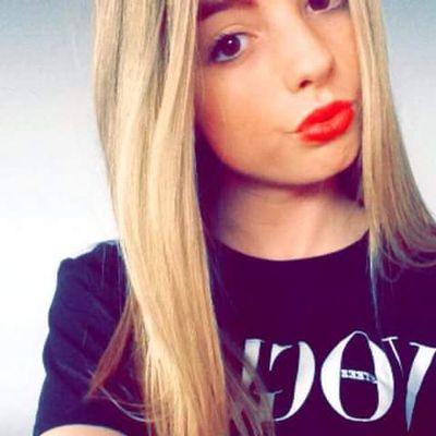 ∆ Chloe ∆