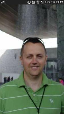 mikeyhendy's profile picture. 