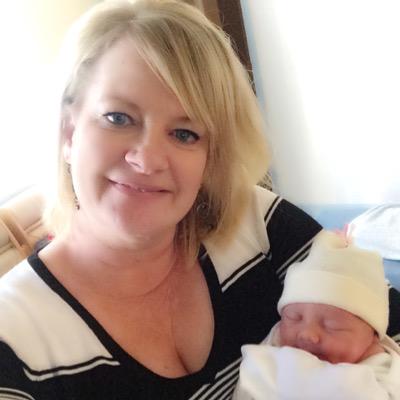 baller mom • major crafter • recipe tweaker • tech geek • dog lover • mompire • fundraising expert • ❤️'r of LIFE