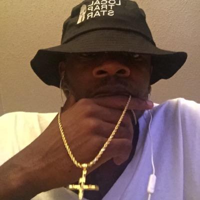 ALL MY NIGGAS GREEN GUYS!!!!