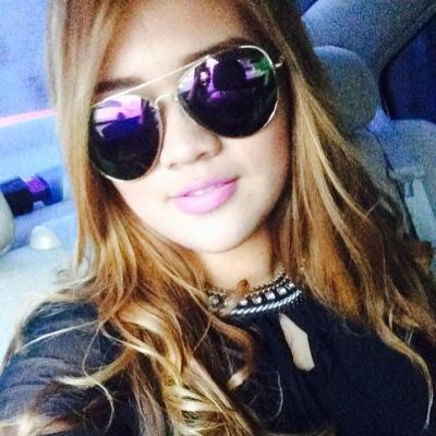 La vida solo se vive una vez y se tiene que vivir al maximo(:
no siempre le daremos gusto ala gente porque nunca se queda satisfecha:3