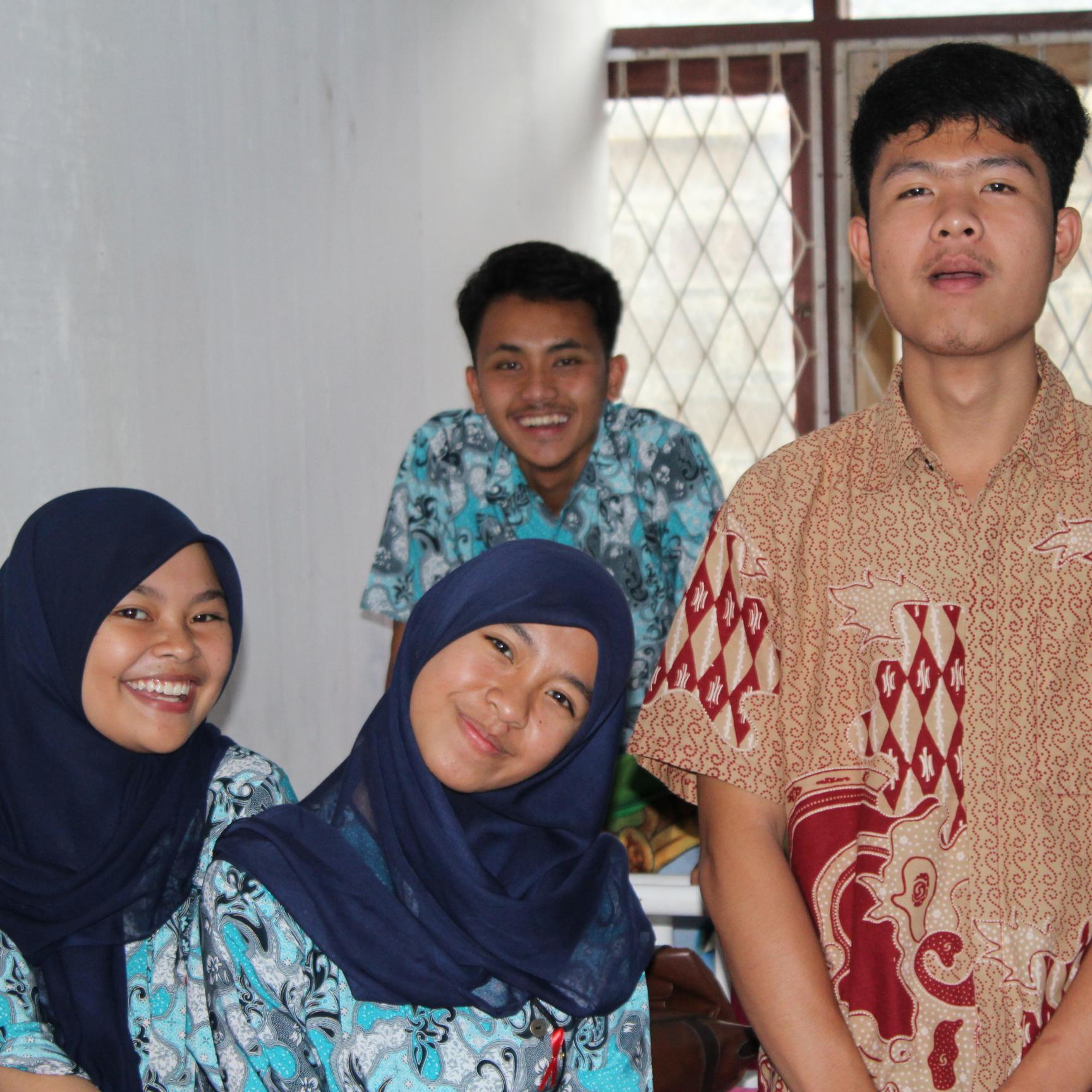 Yayu_yunitaA's profile picture. LULUS !!